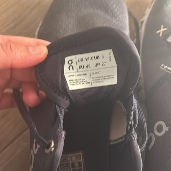 On Cloud X 3 - Picture 4 of 4